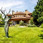 Irina Apartment *